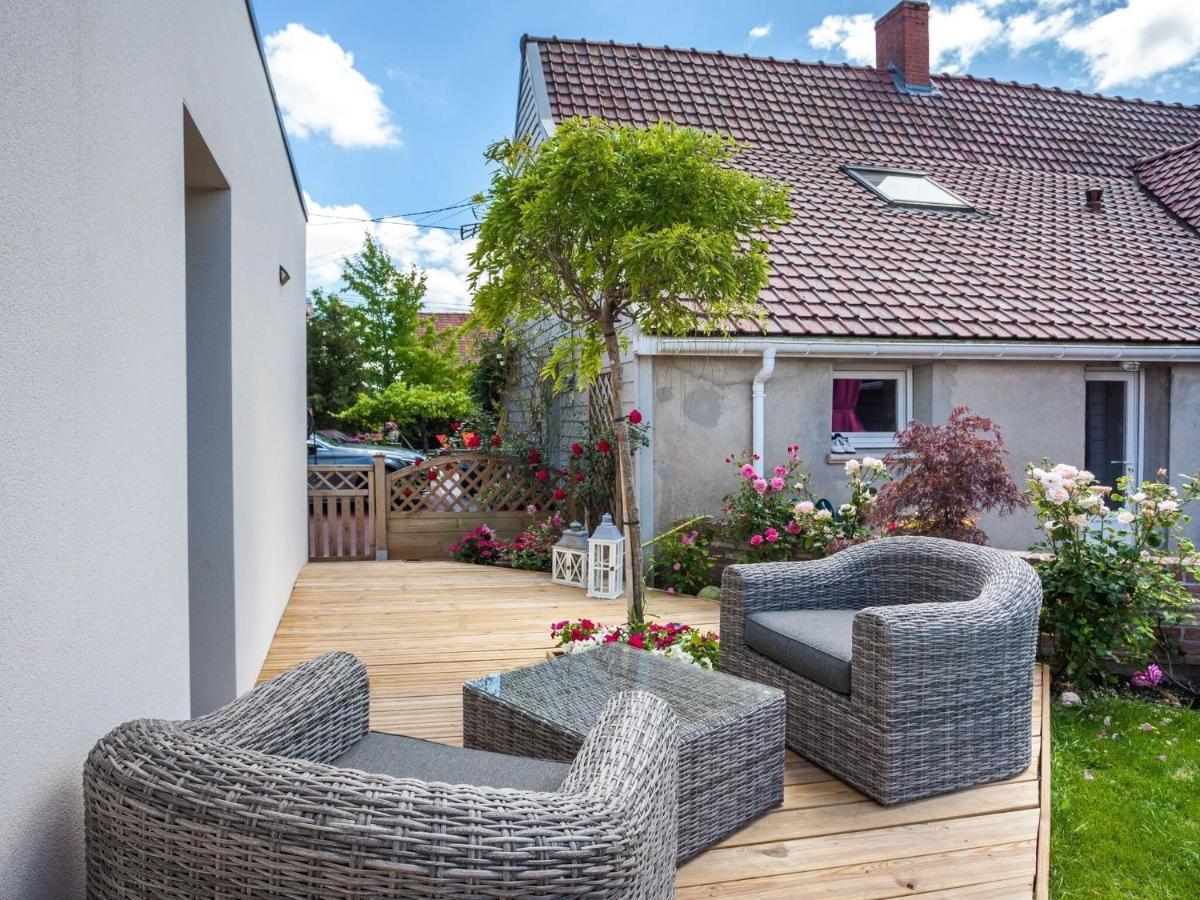 Cosy Apartment In Eperlecques With Fireplace Exterior photo